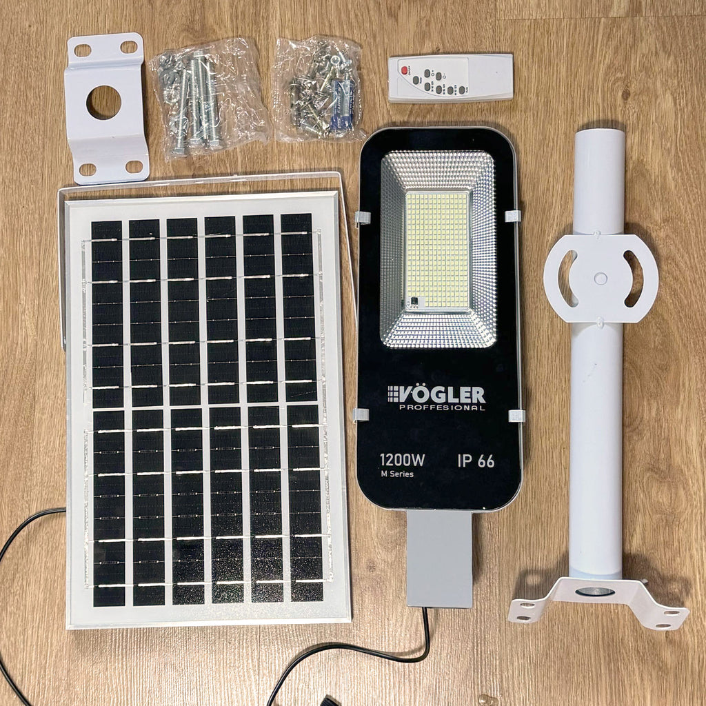 Lámpara solar de alta potencia, sensor crepuscular, control remoto, Vögler Professional 1200W