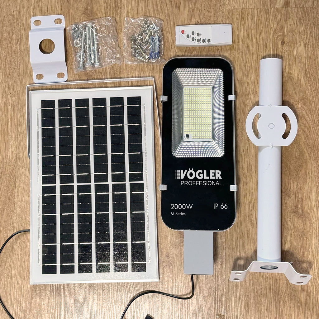 Lámpara solar de alta potencia, sensor crepuscular, control remoto, Vögler Professional 2000W